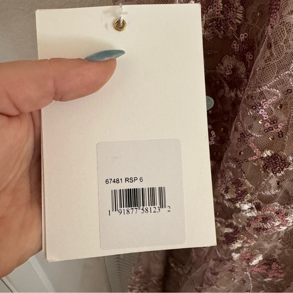 Mac Duggal Pink Floral Embellished Sleeveless Plunge Neck Gown 67481 Size: 6 NWT - Picture 10 of 12